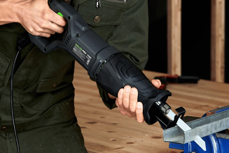 Uses reciprocating saw - There are many uses of the reciprocating saw
