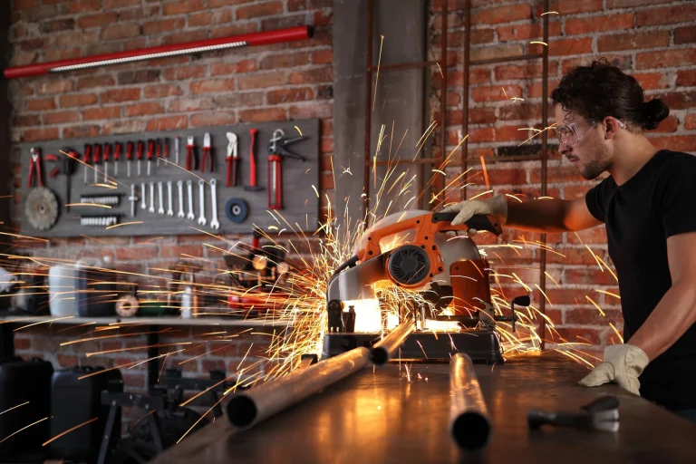 Cutting aluminum with a miter saw
