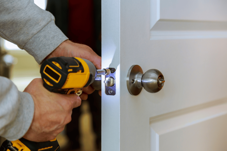 How to use an impact driver