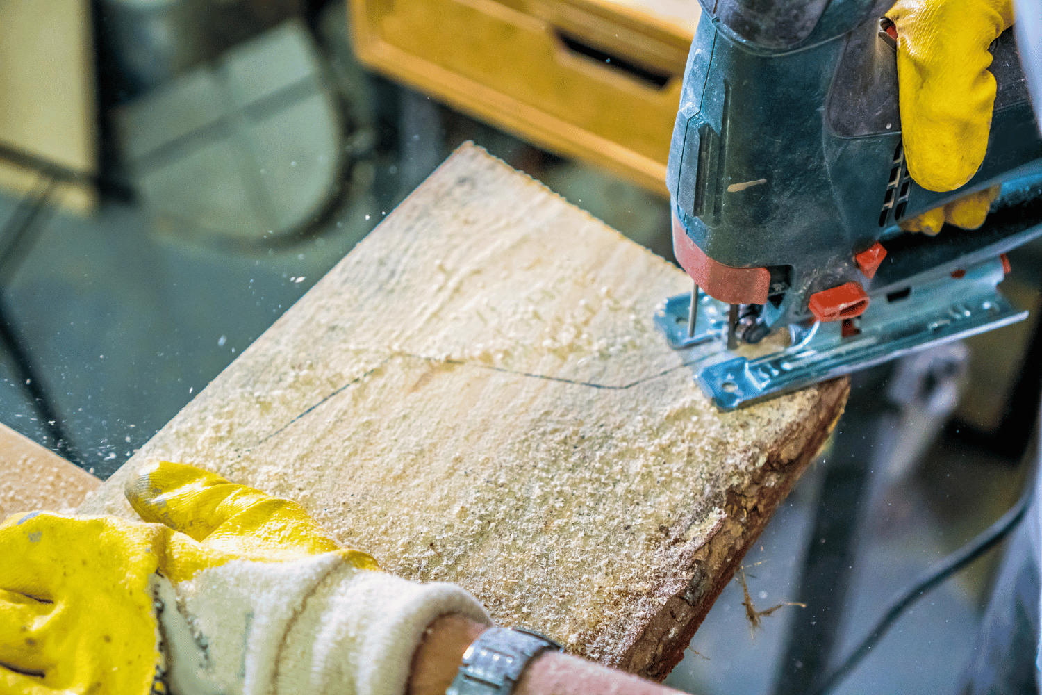 Unlocking the Power of a Cordless Jigsaw