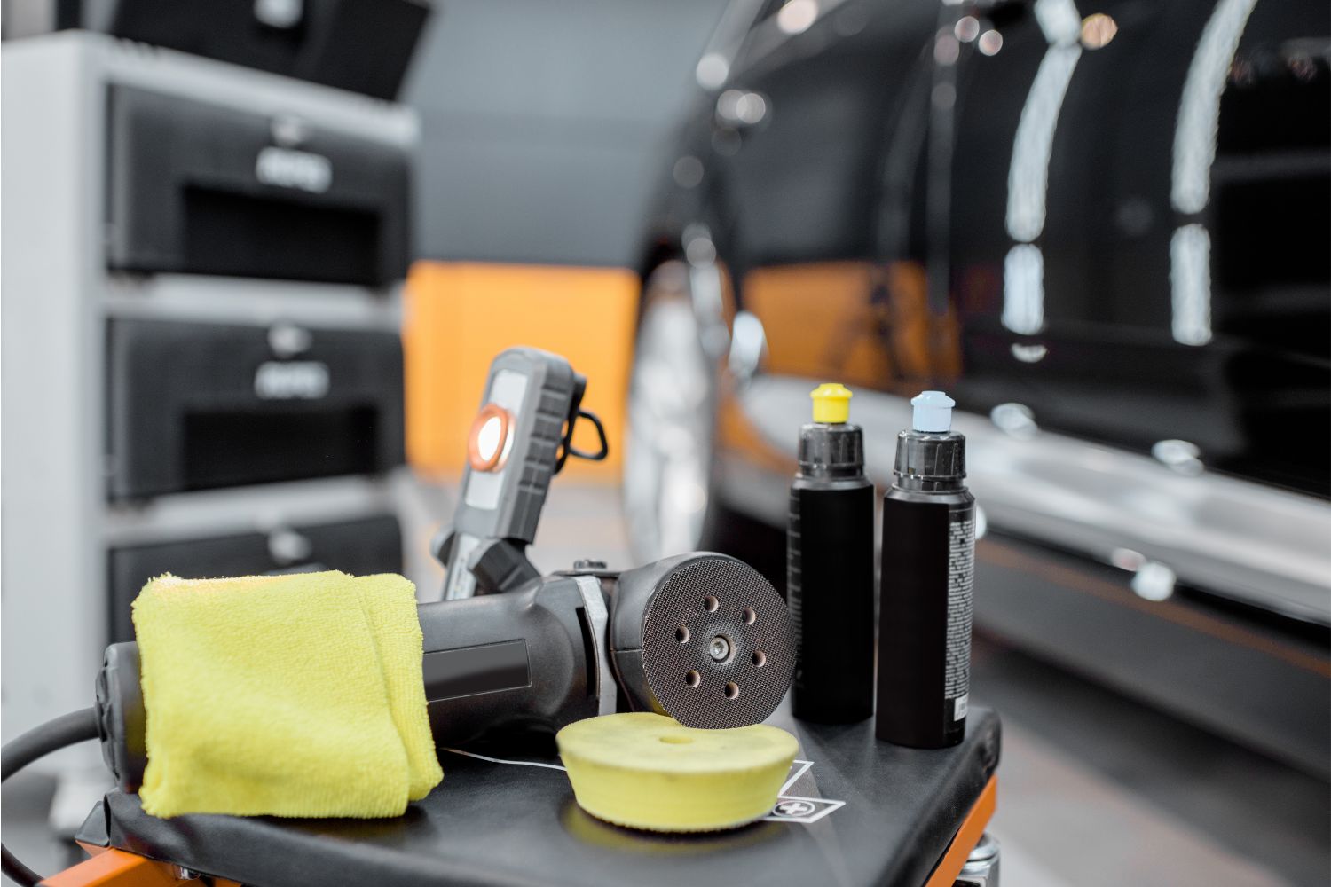 How to Polish a Car Like a Pro for a Showroom Shine