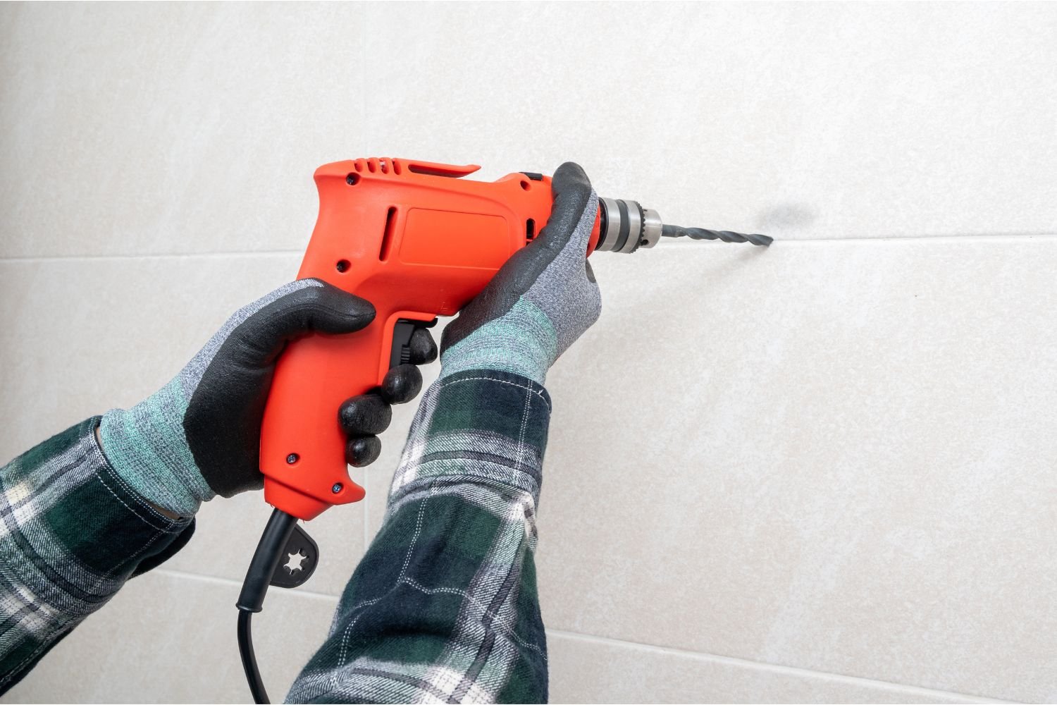 Cordless Drill Safety Tips: How to Use a Drill Safely